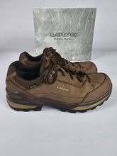 Afbeelding in Gallery-weergave laden, Lowa Renegade GTX Low Wandelschoenen UK9.5 EU44
