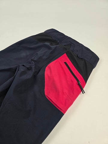 Peak Performance Gore-tex Graviti 3L Skipak Grav Roze Zwart Dames S