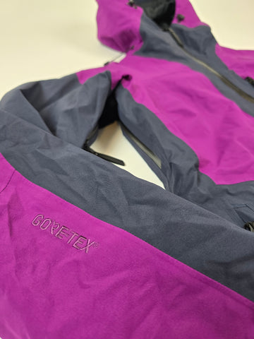 Peak Performance Gravity 2L Insulated GTX Skijas Dames S