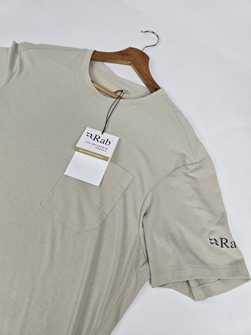 Rab Rivelin Pocket Tee Pebble M